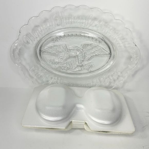 Avon Vintage United States 1776 Bicentennial 1976 Glass Plate and 2pc Soap Set - Picture 9 of 11